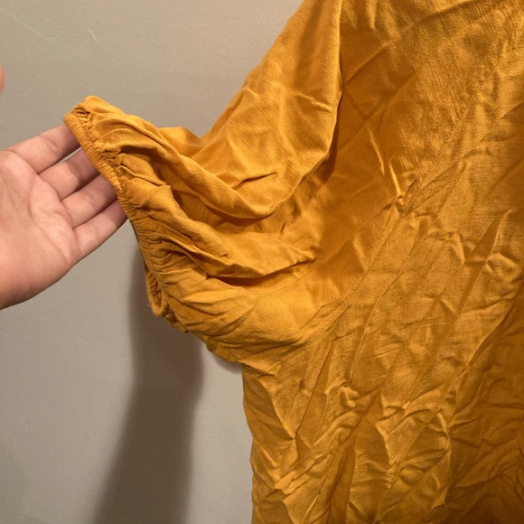 Ava and Viv 1X mustard yellow short sleeve viscose v neck with tie front blouse - Picture 4 of 6